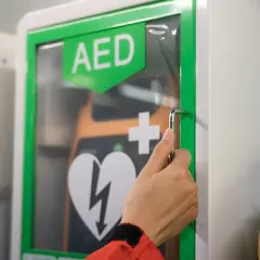 Politechnika Gdańska: 34 AED. Gdzie szukać i jak użyć?