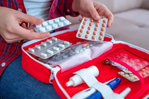 Apteczka: Gdzie ją trzymać, by ratowała życie? Ekspert radzi.