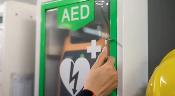 Politechnika Gdańska: 34 AED. Gdzie szukać i jak użyć?